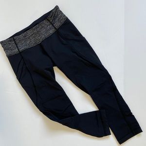 Lululemon Inspire Crop II black & grey crop leggings Sz 6